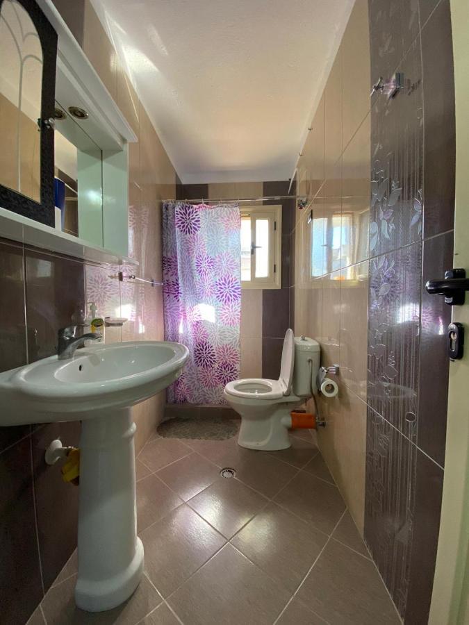 88 Apartment Himare Esterno foto