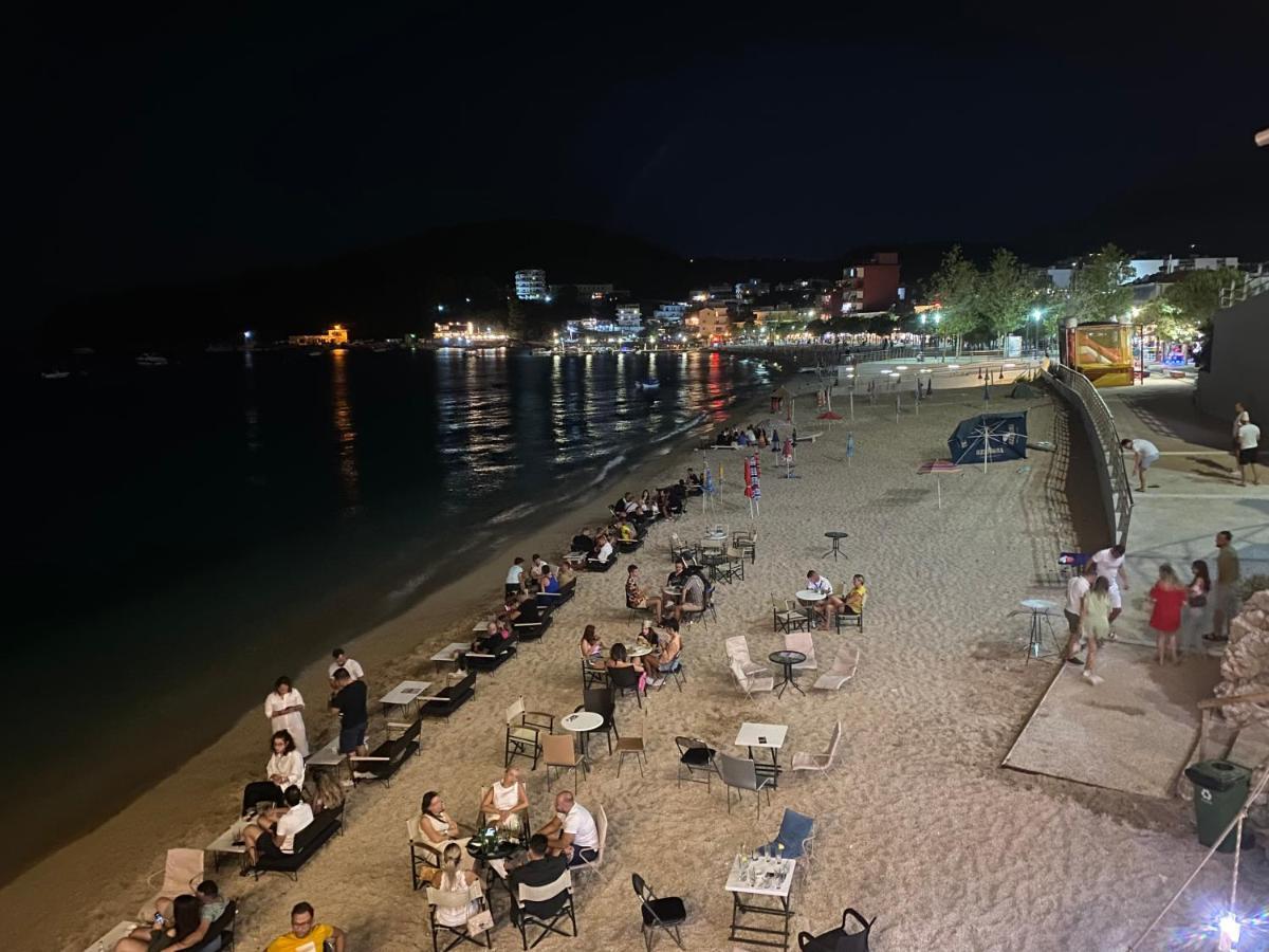 88 Apartment Himare Esterno foto